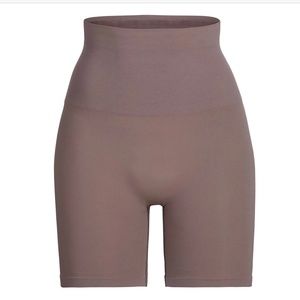 Skims Sculpting Mid Thigh Shorts Umber Size S/M Shapewear SH-MTS-0103